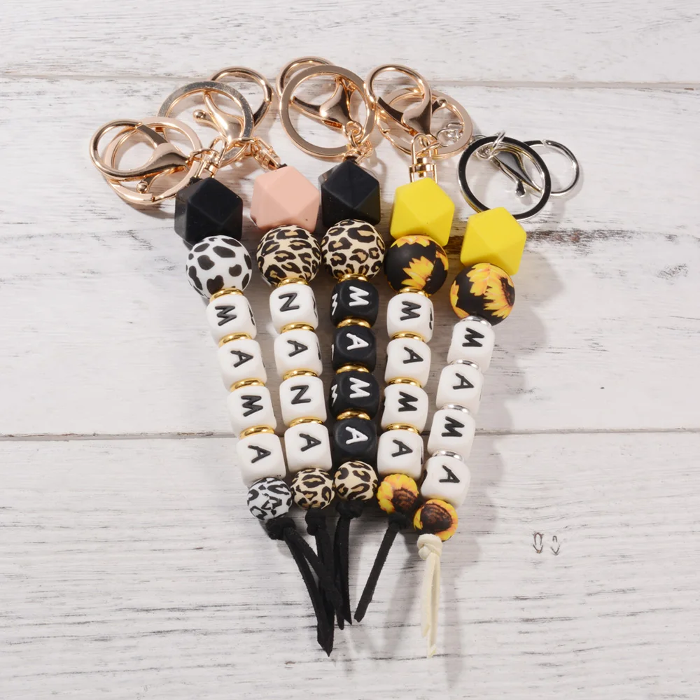 2022 New Design Leopard Print Silicone Beads Keychain Key Ring Sunflower Tassel Pendant Mom Charm Mother's Day Gifts Accessories 
2022 New Design Leopard Print Silicone Beads Keychain Key Ring Sunflower Tassel Pendant Mom Charm Mother's Day Gifts Accessories