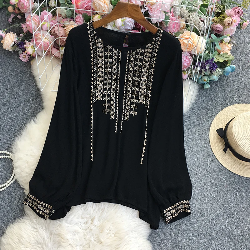 VANOVICH Temperament Casual Top Korean Style Autumn New Solid Color Vintage Embroidery Lantern Sleeve O-neck Chiffon Loose Top
VANOVICH Temperament Casual Top Korean Style Autumn New Solid Color Vintage Embroidery Lantern Sleeve O-neck Chiffon Loose Top