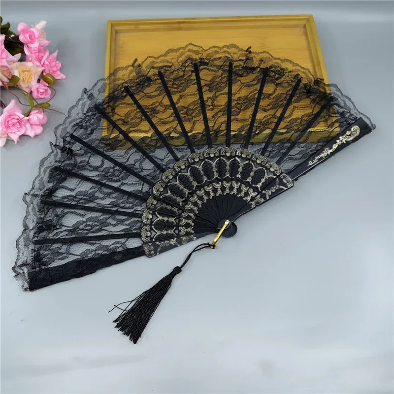 23cm Thin Lace Fan Plastic Bone Hand Fan Art Craft Gift Lolita Japanese Sweet Girl Dance Photo Props Wedding Party Decoration
23cm Thin Lace Fan Plastic Bone Hand Fan Art Craft Gift Lolita Japanese Sweet Girl Dance Photo Props Wedding Party Decoration