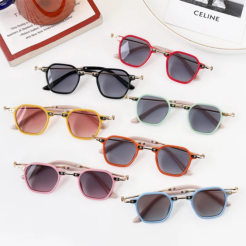 New Children Shade Fashion Sunglasses Boy Girl Outdoor UV400 Protection Sunglasses Kids Personality Street Shooting Sunglasses
New Children Shade Fashion Sunglasses Boy Girl Outdoor UV400 Protection Sunglasses Kids Personality Street Shooting Sunglasses