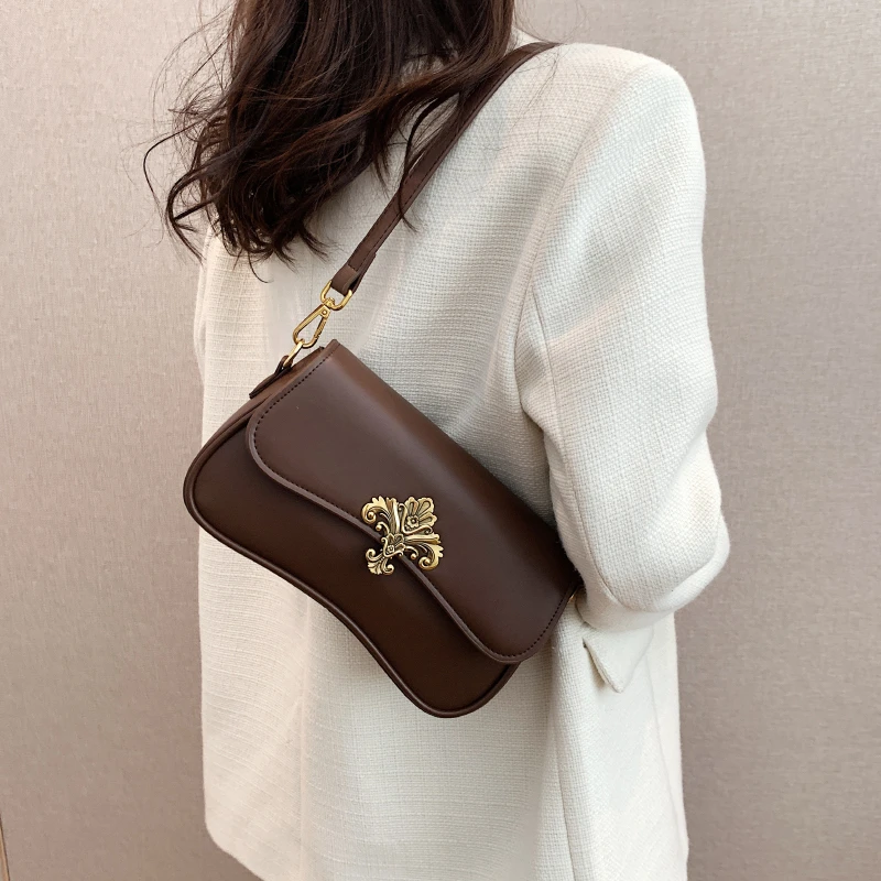 Luxury Brand Armpit Bags for Women Brand Print Shoulder Bag Purses and Handbags Luxury Designer Messenger Bag Women Square Bag
Luxury Brand Armpit Bags for Women Brand Print Shoulder Bag Purses and Handbags Luxury Designer Messenger Bag Women Square Bag