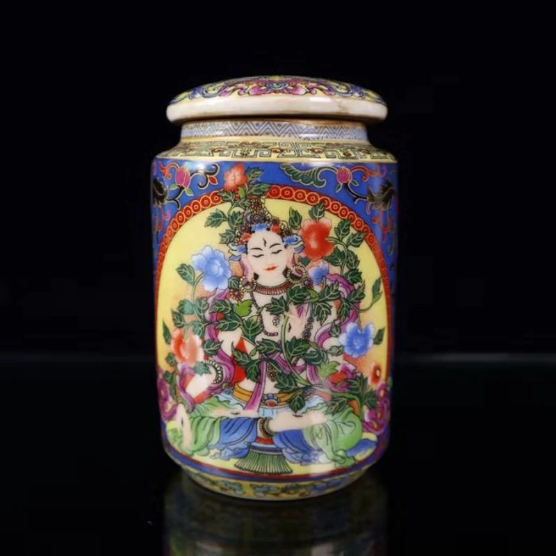 Exquisite collection of Chinese old hand-painted enamel figure figure porcelain tea canister
Exquisite collection of Chinese old hand-painted enamel figure figure porcelain tea canister
