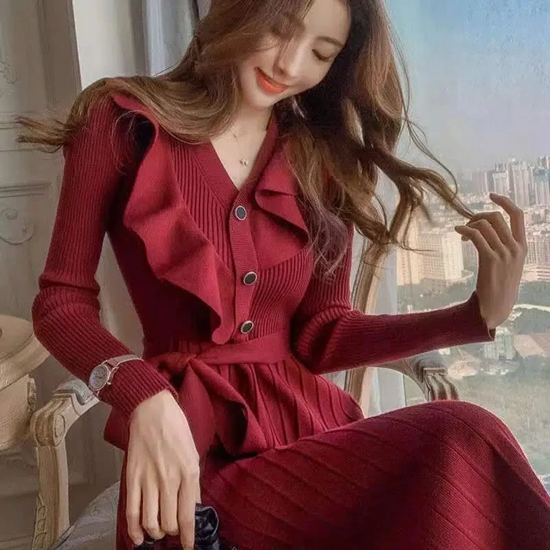 BIYABY Fashion Red Casual Vestidos Women Dress 2022 Autumn Winter Bodycon Knitted Sweater Dress Elegant Office Ladies Dress
BIYABY Fashion Red Casual Vestidos Women Dress 2022 Autumn Winter Bodycon Knitted Sweater Dress Elegant Office Ladies Dress
