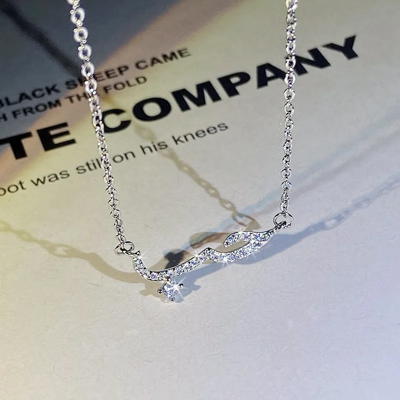 Hot Sale 925 Stamp Irregular Pendant Necklaces Trendy Butterfly Pendant Necklace for Women Party Platinum Fine Jewelry Gift
Hot Sale 925 Stamp Irregular Pendant Necklaces Trendy Butterfly Pendant Necklace for Women Party Platinum Fine Jewelry Gift