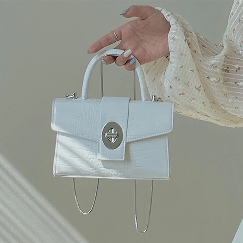 2022 New Niche Design Women's Messenger Bag Crocodile Pattern Mini Square Hand Bag Fashion All-match Casual Shoulder Bag
2022 New Niche Design Women's Messenger Bag Crocodile Pattern Mini Square Hand Bag Fashion All-match Casual Shoulder Bag