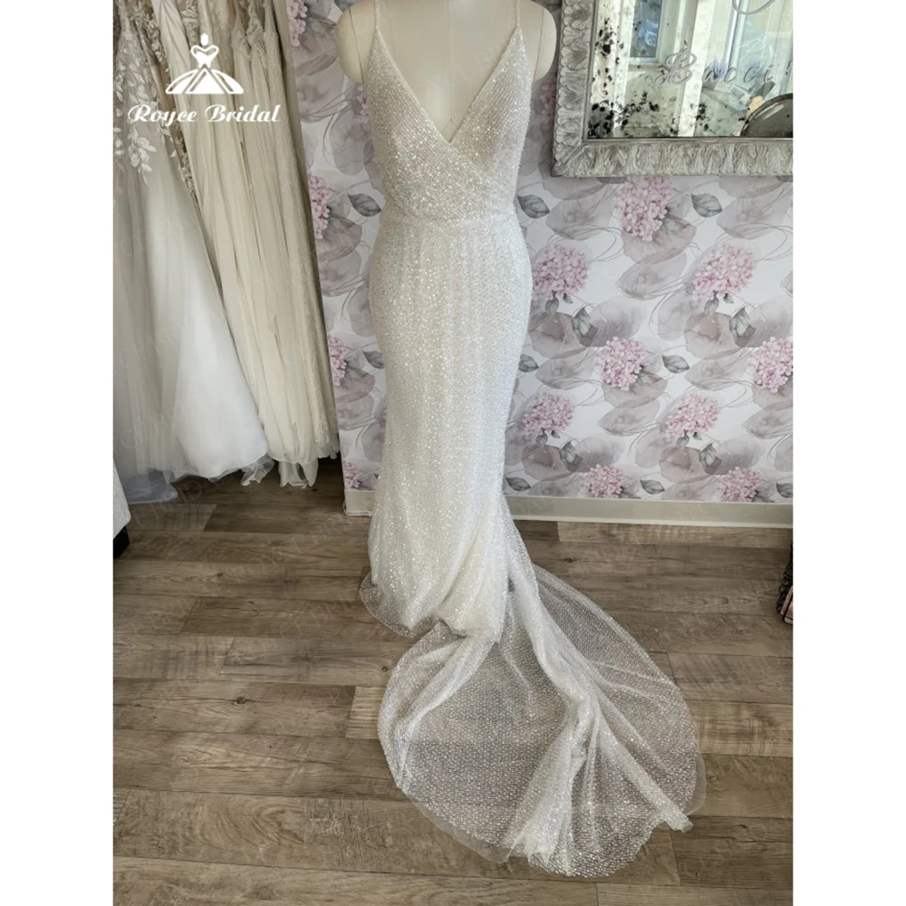 Sexy V Neck Sequins Fabric Boho Mermaid Wedding Dresses 2023 Court Train Lace Pleat Spaghetti Strap Backless Beach Bridal Gowns
Sexy V Neck Sequins Fabric Boho Mermaid Wedding Dresses 2023 Court Train Lace Pleat Spaghetti Strap Backless Beach Bridal Gowns