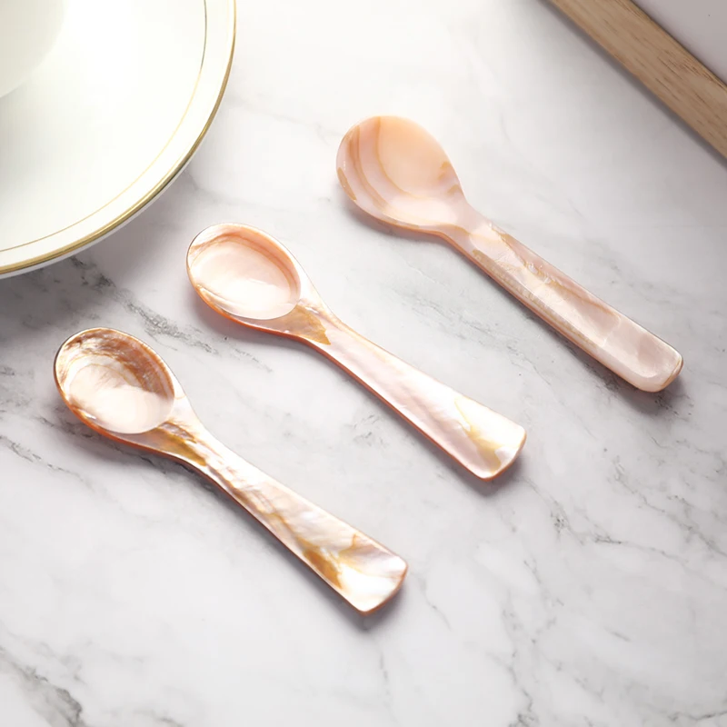 Natural Conch Shell Coffee Spoon Caviar Restaurant Ice Cream Spoon Kitchen Accessories Pearl Shell Mixing Spoon Teaspoon
Natural Conch Shell Coffee Spoon Caviar Restaurant Ice Cream Spoon Kitchen Accessories Pearl Shell Mixing Spoon Teaspoon