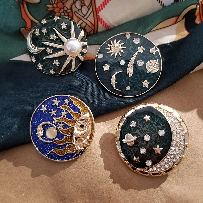 River System Brooch Retro Elegant Van Gogh Sun Star Van Gogh Brooch Oil Painting Brooch Creative Moon Night Brooch Lapel Pin
River System Brooch Retro Elegant Van Gogh Sun Star Van Gogh Brooch Oil Painting Brooch Creative Moon Night Brooch Lapel Pin