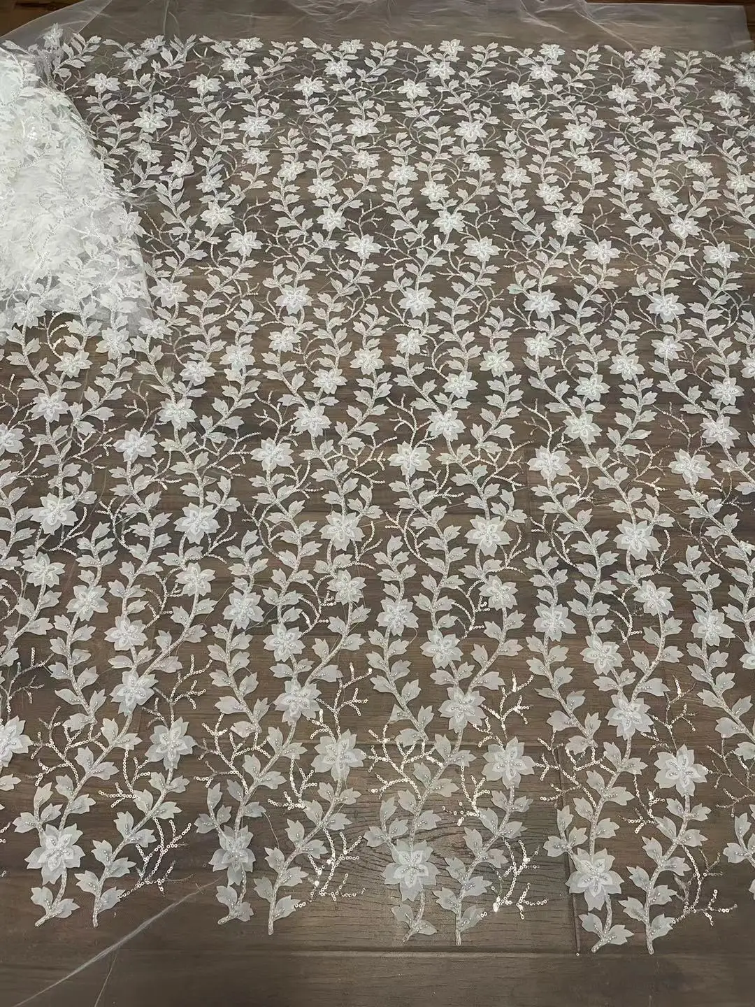 Flower leaf ribbon Pearl Wedding dress women's fabric Rayon material Lace ribbon beads and sequins wide 130cm sold by yard
Flower leaf ribbon Pearl Wedding dress women's fabric Rayon material Lace ribbon beads and sequins wide 130cm sold by yard
