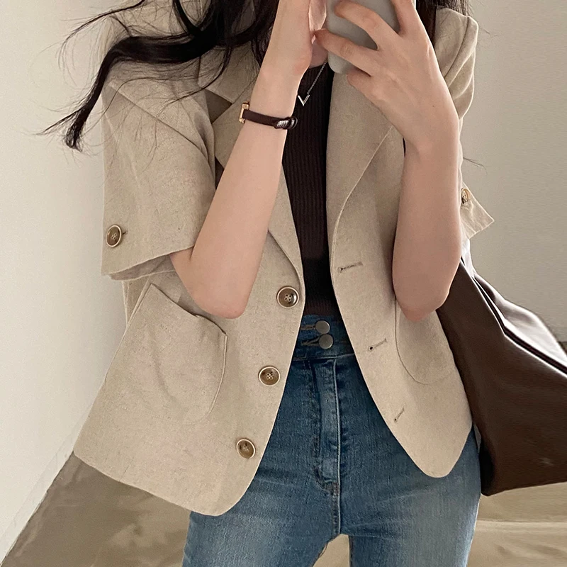 Korean Spring/Summer Vintage Style Polo Collar Three Button Design Loose Casual Short Sleeve Linen Women'S Suit Coat
Korean Spring/Summer Vintage Style Polo Collar Three Button Design Loose Casual Short Sleeve Linen Women'S Suit Coat