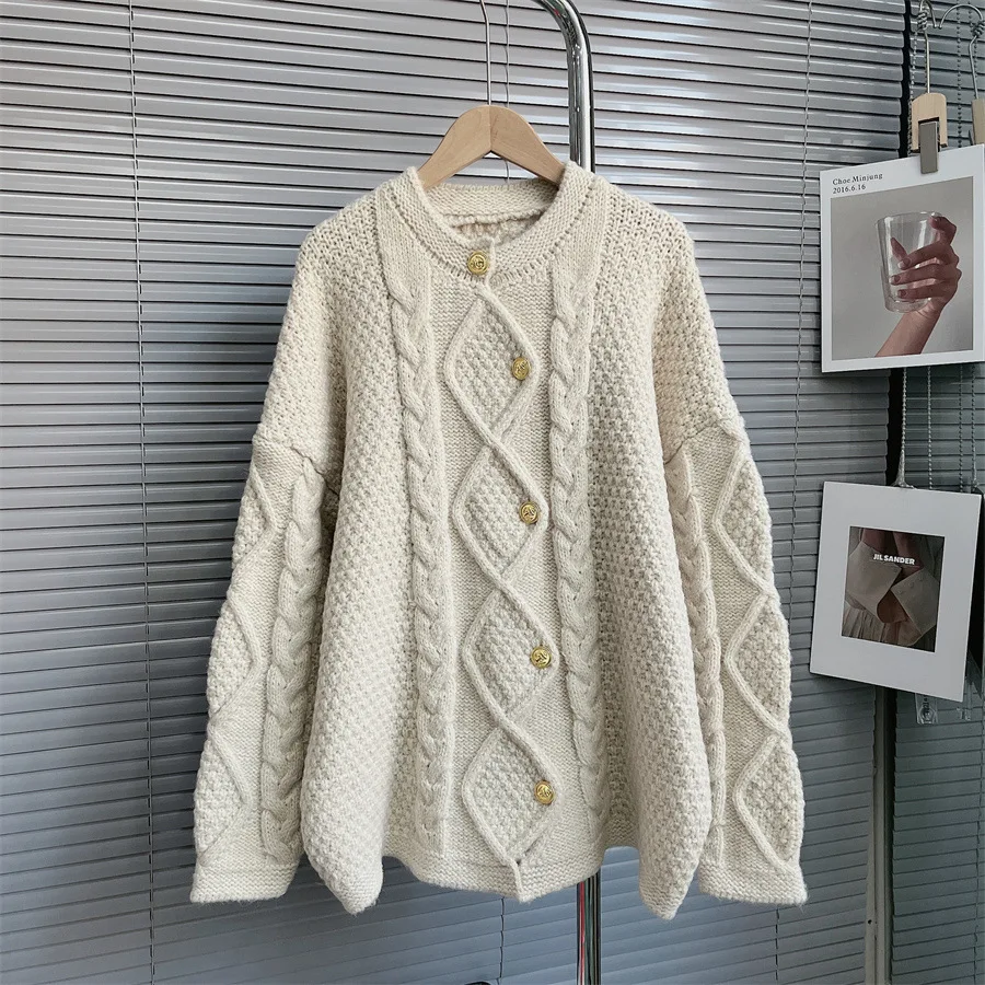 SuperAen Twist Heavy Knit Sweater Coat Women's Autumn and Winter Loose Thick Crewneck Knit Pullover
SuperAen Twist Heavy Knit Sweater Coat Women's Autumn and Winter Loose Thick Crewneck Knit Pullover