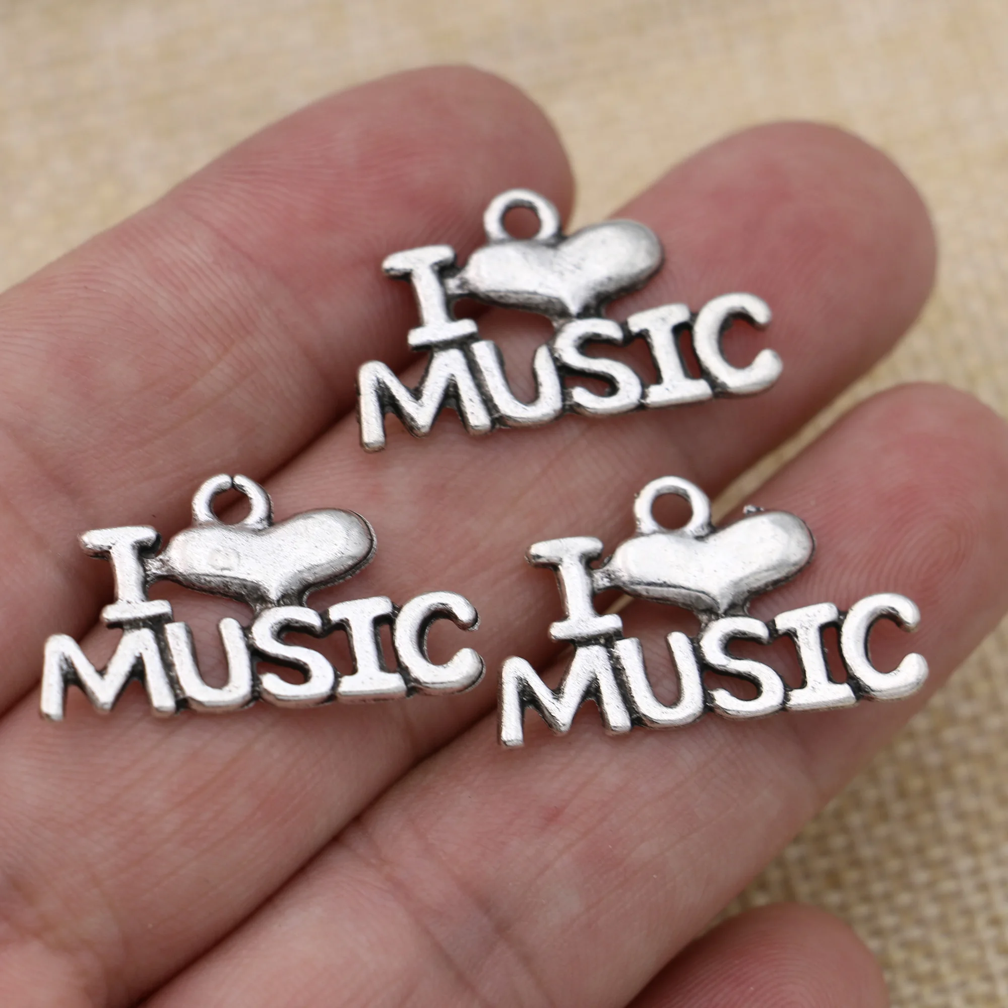5pcs Antique Silver I Love Music Charm Pendants for Jewelry Making Bracelet DIY Accessories 16x27mm
5pcs Antique Silver I Love Music Charm Pendants for Jewelry Making Bracelet DIY Accessories 16x27mm