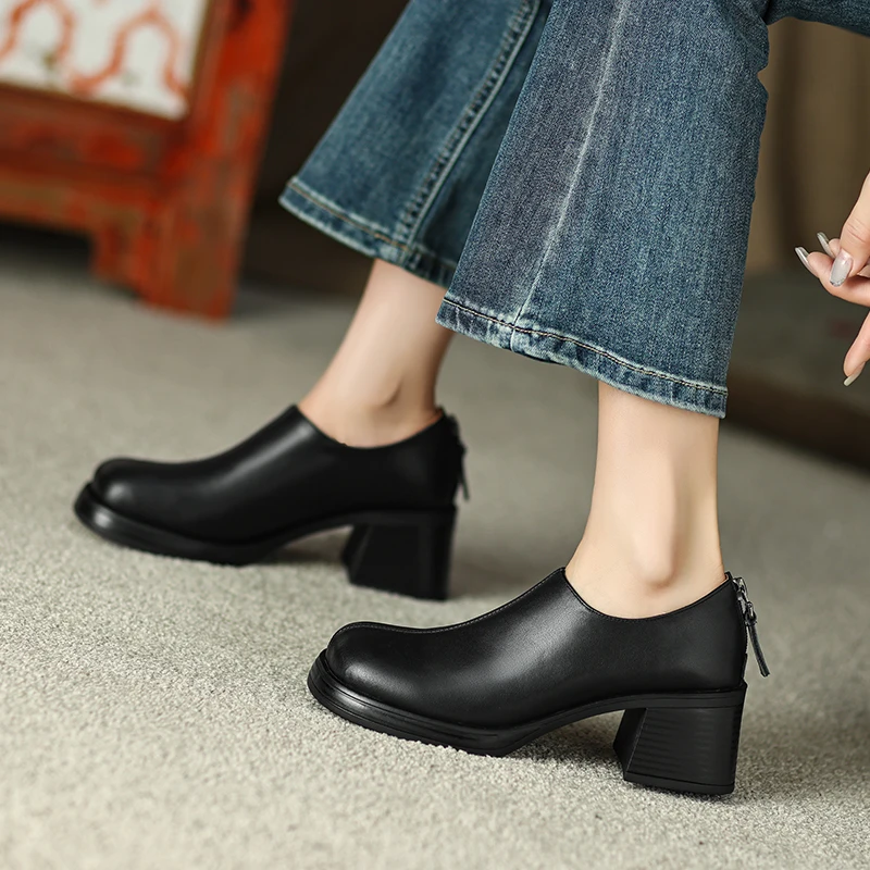 Heihaian The 2023 Brown Women's Shoes Are For Spring With A Vintage Square Toe With A Chunky Back Zipper 
Heihaian The 2023 Brown Women's Shoes Are For Spring With A Vintage Square Toe With A Chunky Back Zipper