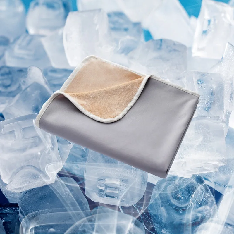 Cold Feeling Ice Silk Flannel Blanket Summer Thin Air Conditioning Office Solid Color Children's Nap Machine Wash Cold Blanket
Cold Feeling Ice Silk Flannel Blanket Summer Thin Air Conditioning Office Solid Color Children's Nap Machine Wash Cold Blanket