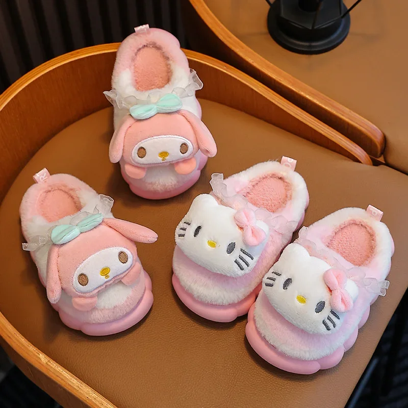 Sanrio Parent-child Cotton Slippers Hello Kitty Kurome Cinnamoroll Autumn and Winter Home Warm Fur Shoes Winter Baby Fur Slipper
Sanrio Parent-child Cotton Slippers Hello Kitty Kurome Cinnamoroll Autumn and Winter Home Warm Fur Shoes Winter Baby Fur Slipper