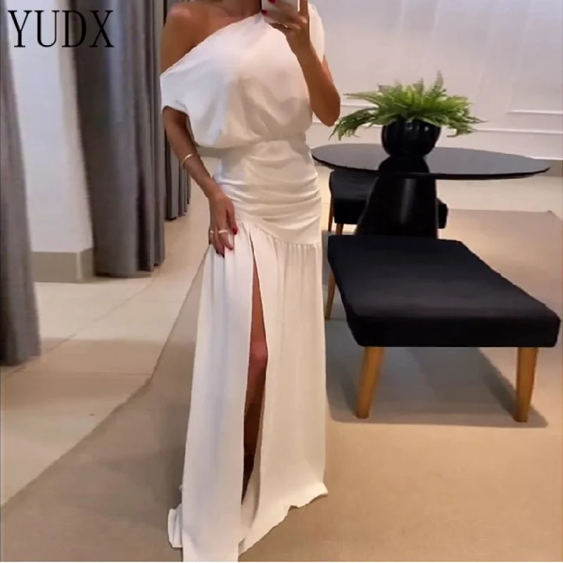 2023 Summer European and American Mopping Dress Sexy Diagonal Collar Slim Fit Slimming High Waist Slit Fashion Dress
2023 Summer European and American Mopping Dress Sexy Diagonal Collar Slim Fit Slimming High Waist Slit Fashion Dress