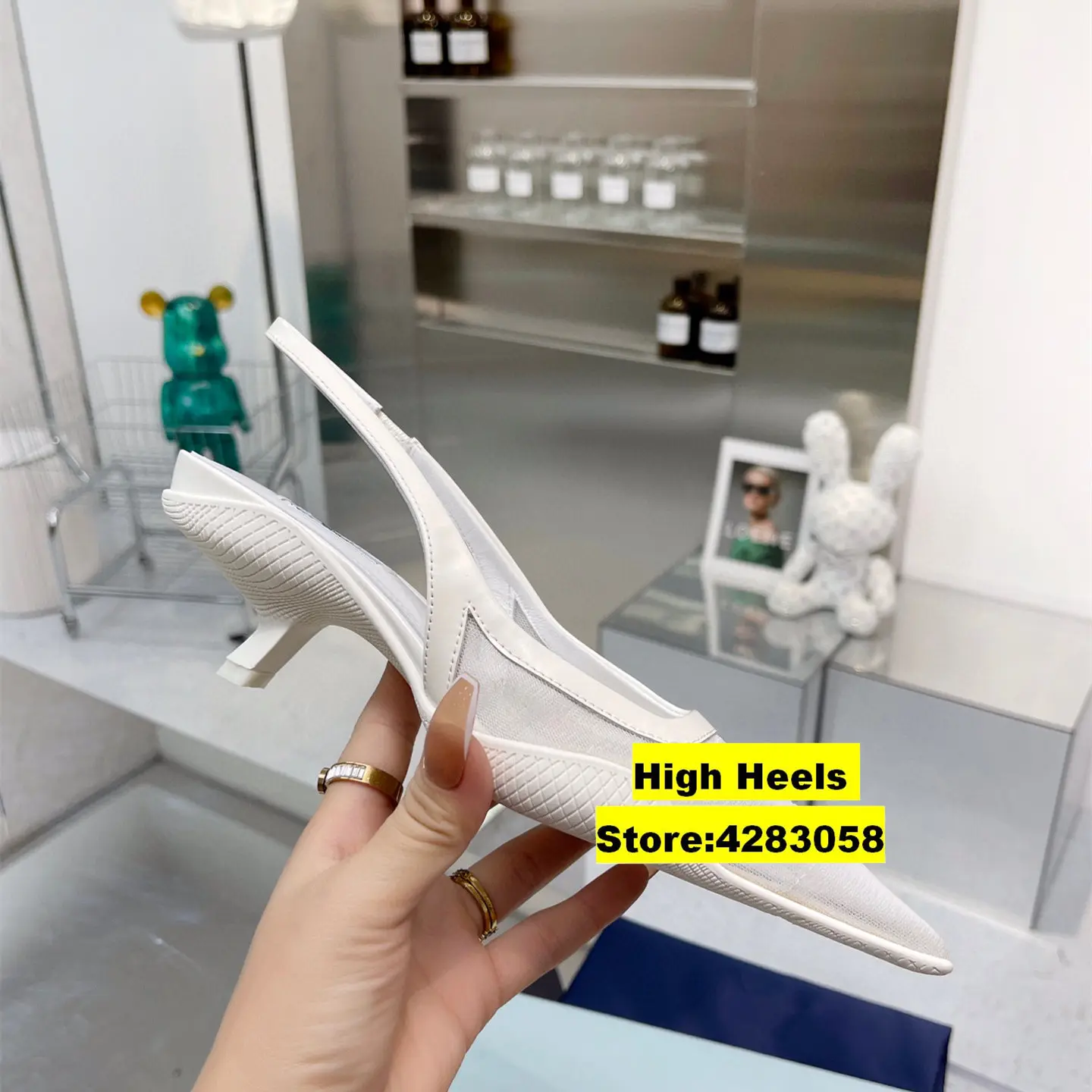 Casual Designer Summer Women Shoes Genuine Leather Mesh Pointy Toe Slingback Low Heels Sandals Sandalias Zapatos Mujer
Casual Designer Summer Women Shoes Genuine Leather Mesh Pointy Toe Slingback Low Heels Sandals Sandalias Zapatos Mujer