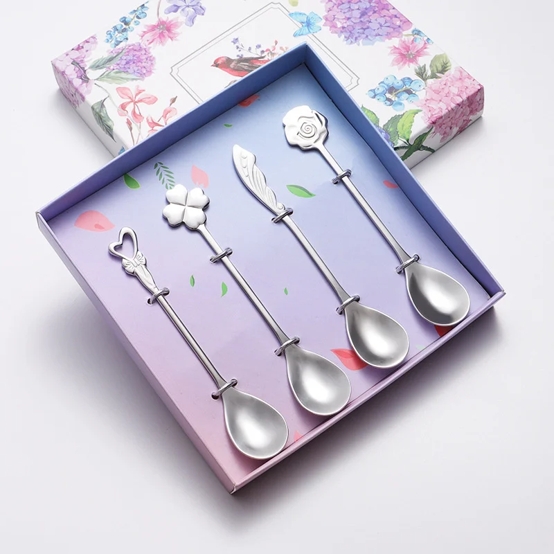 4Pcs/Set Stainless Steel Spoon Gold Silver Dessert Scoop Tea Coffee Mixing Spoon Gifts Kitchen Accessories Tableware Decoration
4Pcs/Set Stainless Steel Spoon Gold Silver Dessert Scoop Tea Coffee Mixing Spoon Gifts Kitchen Accessories Tableware Decoration