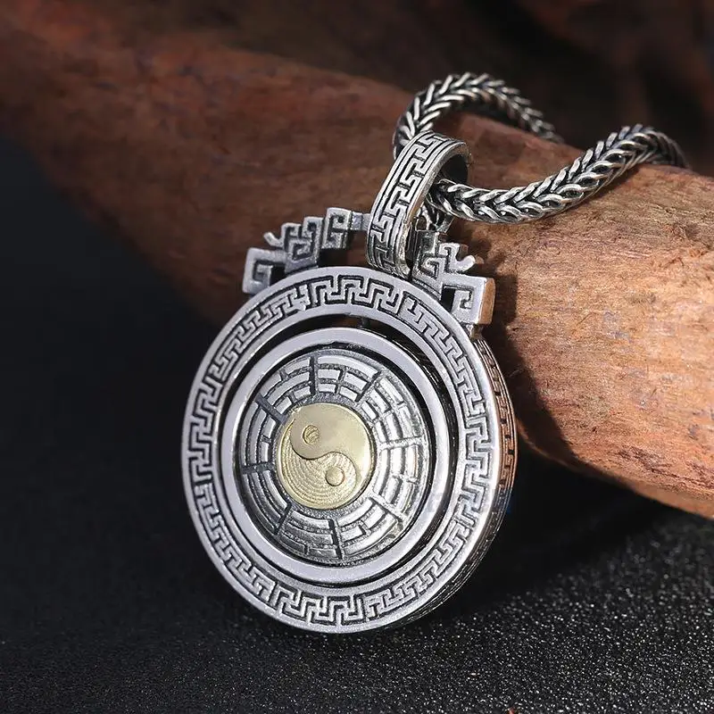 Direct Batch 925 Sterling Silver Six-word Mantra Rotating Pendant Men's Personality Necklace Thai Silver Vintage Pendant Pendant
Direct Batch 925 Sterling Silver Six-word Mantra Rotating Pendant Men's Personality Necklace Thai Silver Vintage Pendant Pendant