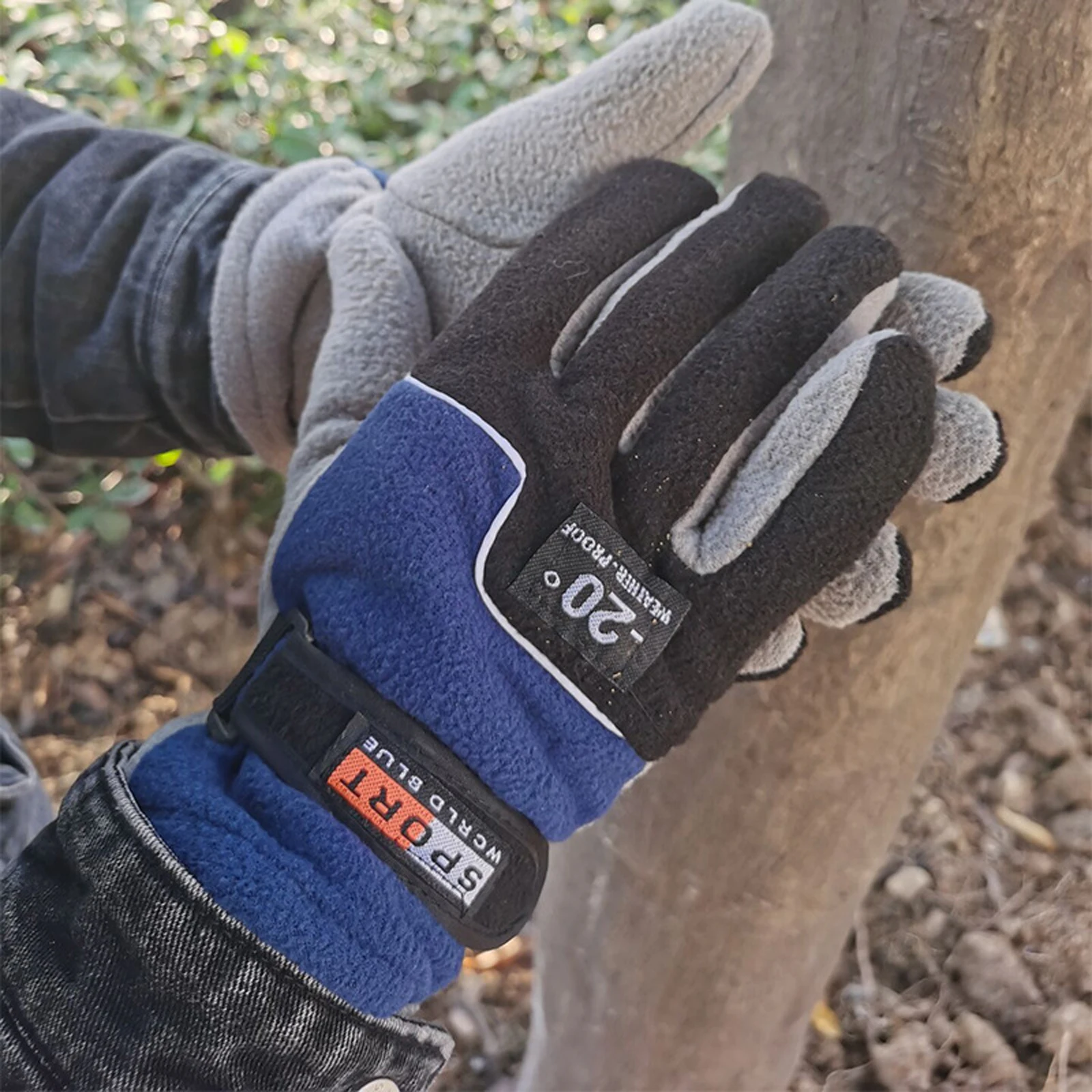 Men Winter Warm Fleece Thermal Motorcycle Thermal Warm Gloves Polar Fleece Mittens For Men Snow Sports Gloves Back
Men Winter Warm Fleece Thermal Motorcycle Thermal Warm Gloves Polar Fleece Mittens For Men Snow Sports Gloves Back