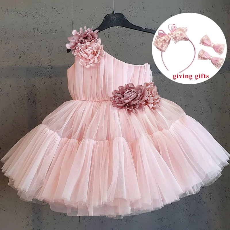 Вечернее платье с открытыми плечами и кружевом, для девочек 
Вечернее платье с открытыми плечами и кружевом, для девочек