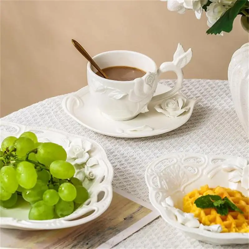 Hollowed-out Design Ceramic Plate Comfort Handle Three-dimensional Sense Teacup Stereoscopic Relief Rose Cup And Plate
Hollowed-out Design Ceramic Plate Comfort Handle Three-dimensional Sense Teacup Stereoscopic Relief Rose Cup And Plate