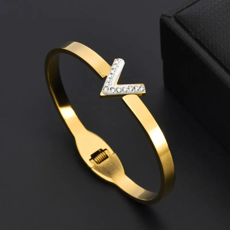 Simple Fashion Charm Cuff Men Women Bracelets Classic V-Shape Stainless Steel OL Bangles Jewelry Gifts
Simple Fashion Charm Cuff Men Women Bracelets Classic V-Shape Stainless Steel OL Bangles Jewelry Gifts