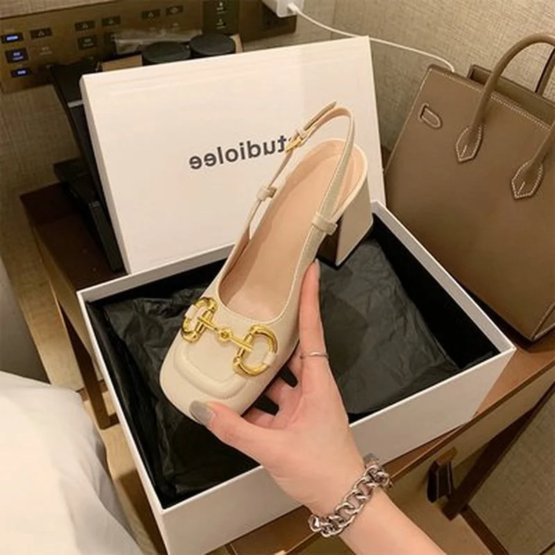 2022 Nieuwe Декор Knop Enkele Schoenen Vrouwen Ретро массивный Hakken sandaux Vrouwen kleinvierkante Kop Ondiepe Mond
2022 Nieuwe Декор Knop Enkele Schoenen Vrouwen Ретро массивный Hakken sandaux Vrouwen kleinvierkante Kop Ondiepe Mond