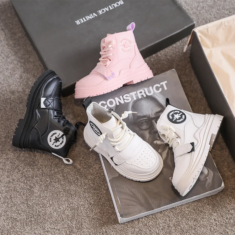 Autumn new children's boots boys and girls Korean Martin boots school casual shoes
Autumn new children's boots boys and girls Korean Martin boots school casual shoes