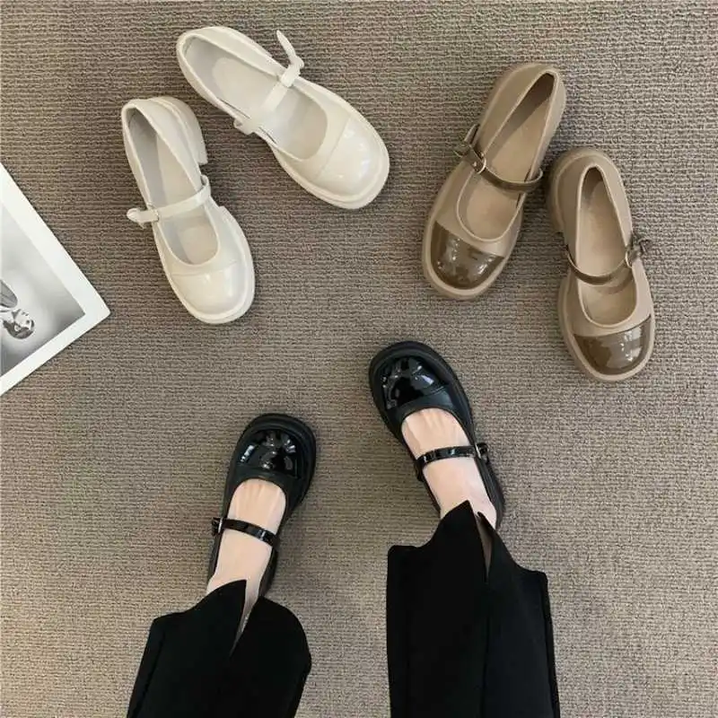 Thick Soled Small Leather Shoes Women's New Spring and Autumn Single Shoes French Milk Tea Color Mary Jane Retro High Heels
Thick Soled Small Leather Shoes Women's New Spring and Autumn Single Shoes French Milk Tea Color Mary Jane Retro High Heels