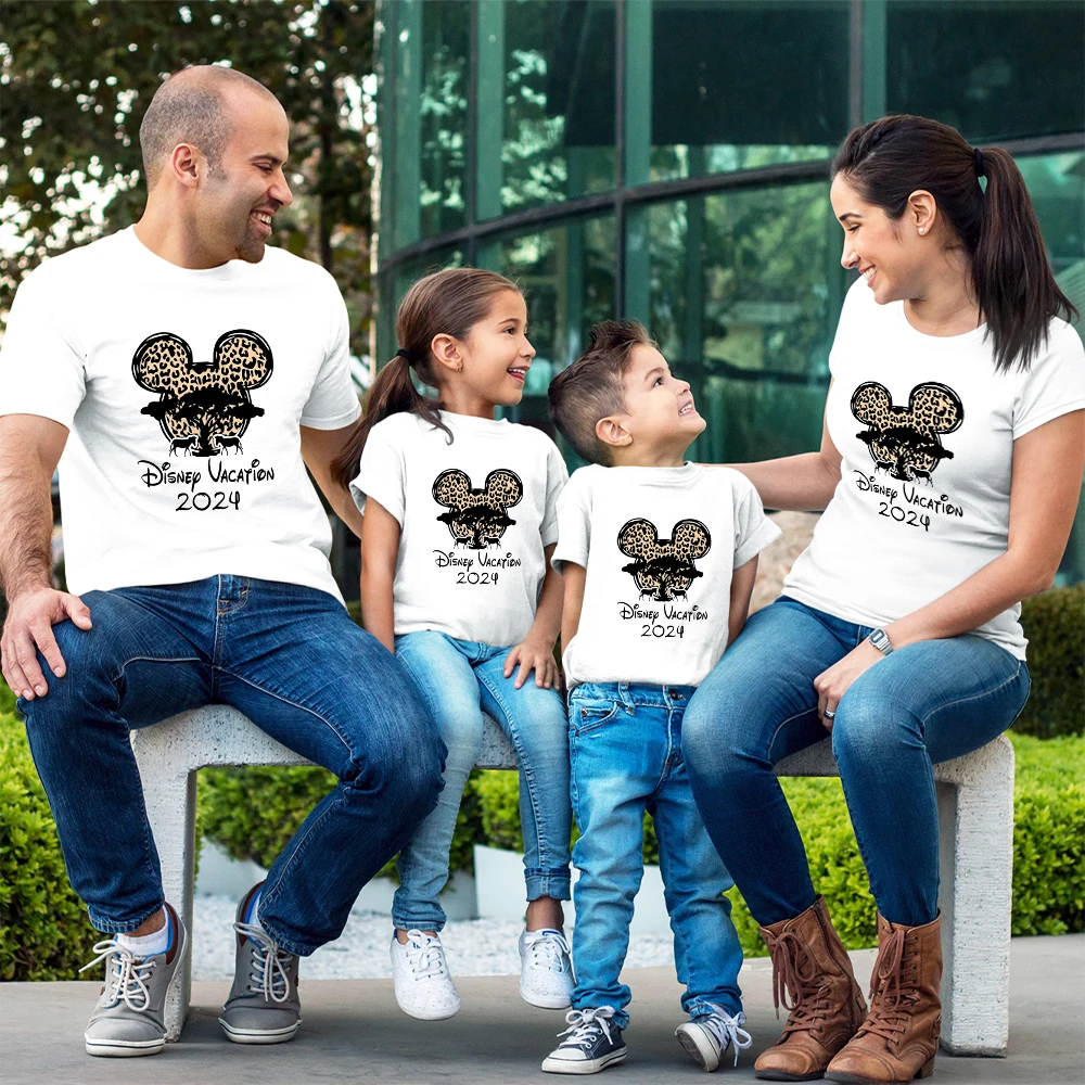 Disney Vacation Mickey T Shirt 2024 Animal Kingdom Print Dad Mom and Daughter Son Matching Clothes Casual Mother Kids T-shirt
Disney Vacation Mickey T Shirt 2024 Animal Kingdom Print Dad Mom and Daughter Son Matching Clothes Casual Mother Kids T-shirt