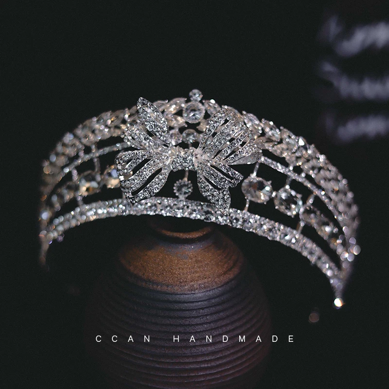CC Vintage Crowns Women Hair Accessories Wedding Headbands Bridal Headpiece Engagement Jewelry Bow-knot Shape Diadems Gift AN007
CC Vintage Crowns Women Hair Accessories Wedding Headbands Bridal Headpiece Engagement Jewelry Bow-knot Shape Diadems Gift AN007