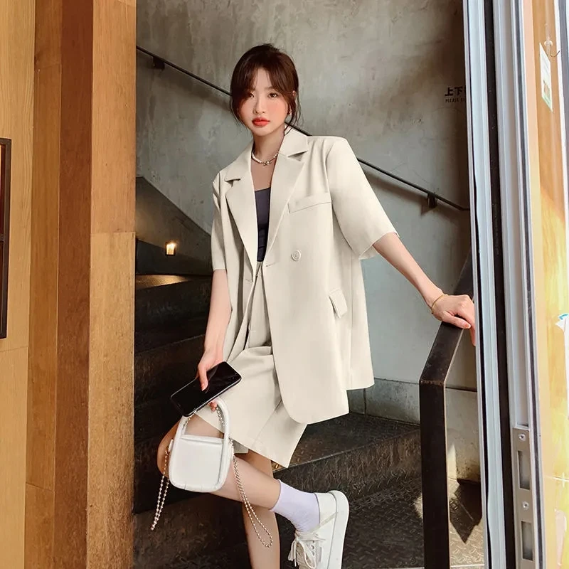 Women Summer Blazer Set Women's Suits Casual Oversize Short Sleeve Suit Jacket Suits 2 Piece Set Women Suit Blazer And Shorts
Women Summer Blazer Set Women's Suits Casual Oversize Short Sleeve Suit Jacket Suits 2 Piece Set Women Suit Blazer And Shorts