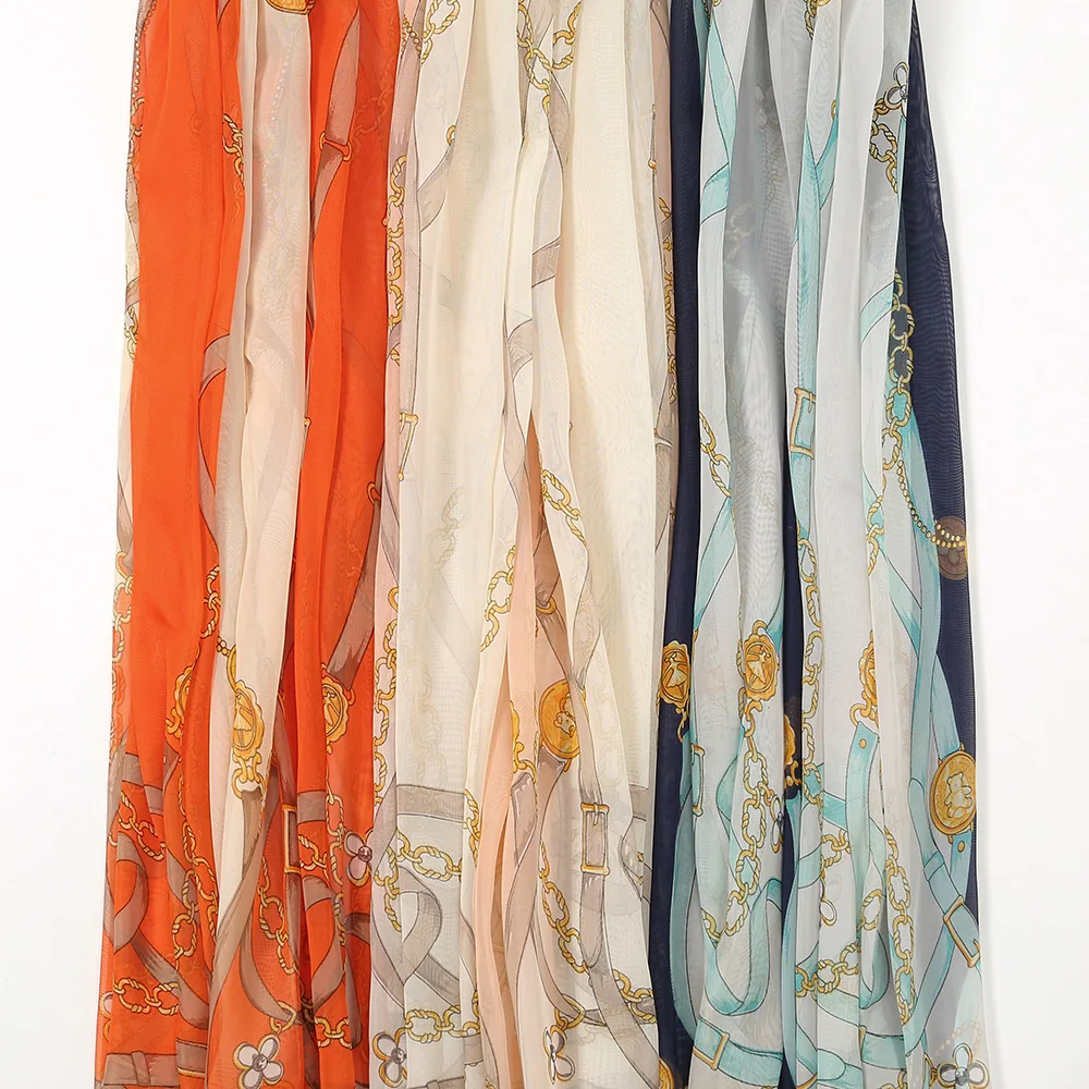 Summer Luxury Brand Silk Scarf Square Women Shawls And Wraps Fashion Solider Office Small Hair Neck Hijabs Foulard
Summer Luxury Brand Silk Scarf Square Women Shawls And Wraps Fashion Solider Office Small Hair Neck Hijabs Foulard