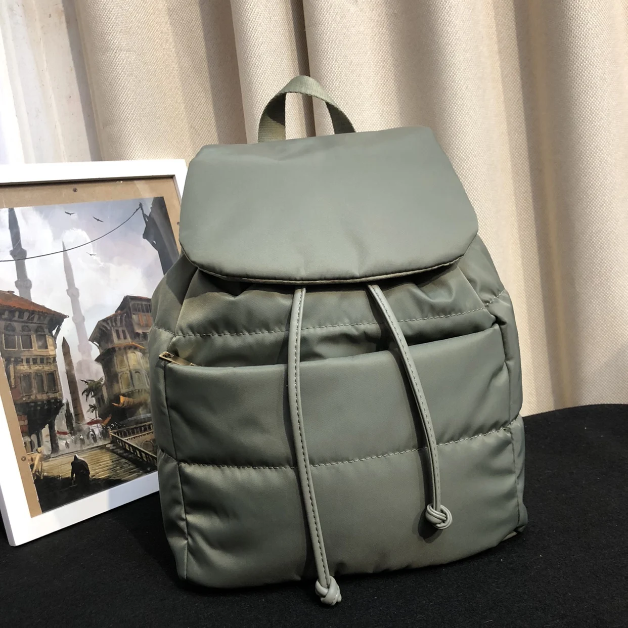 Nylon Cloth Band Mouth Women Backpack Sewing Fashion Student Schoolbag Leisure Versatile High-quality Fabric Fashion Backpack
Nylon Cloth Band Mouth Women Backpack Sewing Fashion Student Schoolbag Leisure Versatile High-quality Fabric Fashion Backpack