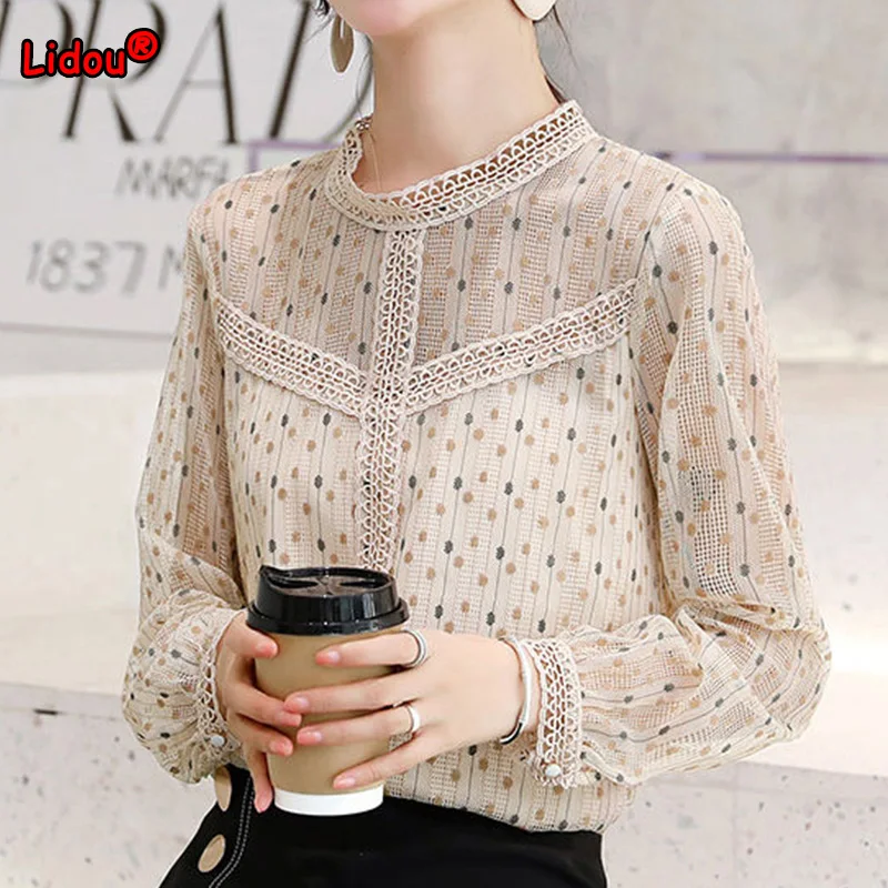 Temperament Spring Autumn Women's Clothes Lace Patchwork Hollow Out Tops Office Lady Round Neck Printing Long Sleeve T-Shirt
Temperament Spring Autumn Women's Clothes Lace Patchwork Hollow Out Tops Office Lady Round Neck Printing Long Sleeve T-Shirt