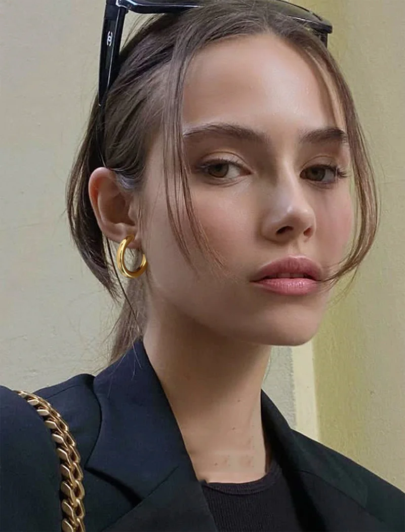 Personalized Small Fat Circle Earrings for Women Stainless Steel Hollow Out Color Retaining Hoop Earrings Piercing Jewelry
Personalized Small Fat Circle Earrings for Women Stainless Steel Hollow Out Color Retaining Hoop Earrings Piercing Jewelry