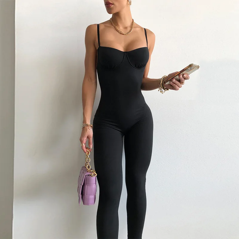 Europe and the United States New Women's Fashion Sports Slim Cross Suspenders Solid Color All-match Jumpsuit
Europe and the United States New Women's Fashion Sports Slim Cross Suspenders Solid Color All-match Jumpsuit