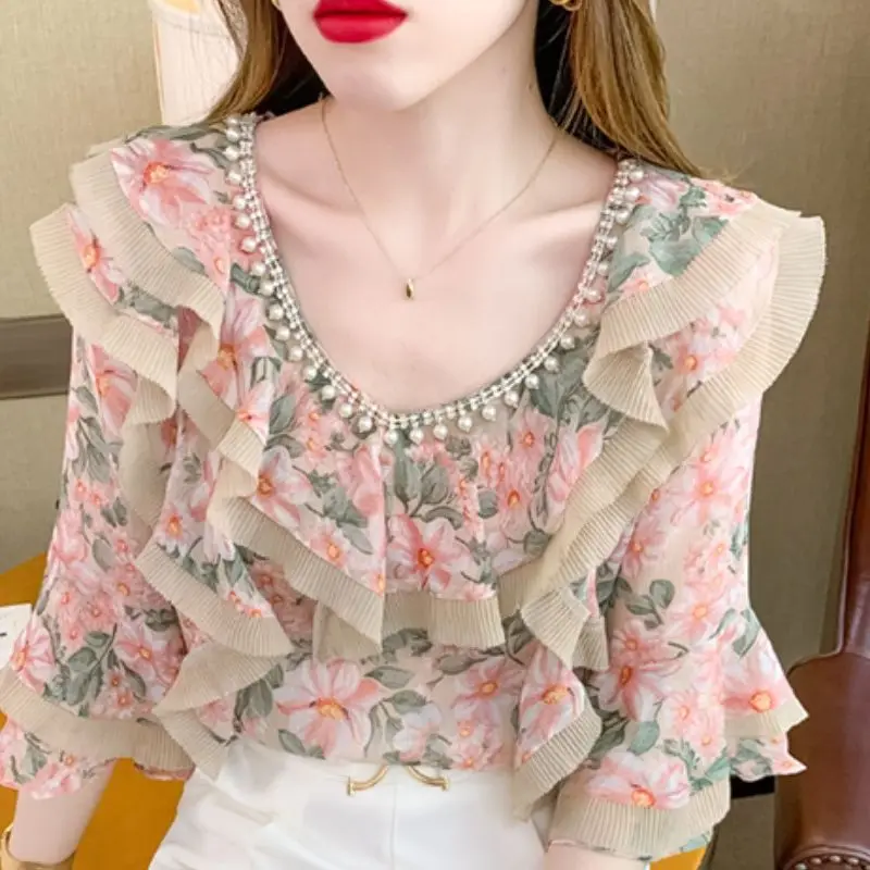 European Station 2023 Summer New Fashion Ruffled Short Sleeve Top Heavy Work Beaded V-Neck Fragmented Chiffon Shirt Blouse Women
European Station 2023 Summer New Fashion Ruffled Short Sleeve Top Heavy Work Beaded V-Neck Fragmented Chiffon Shirt Blouse Women