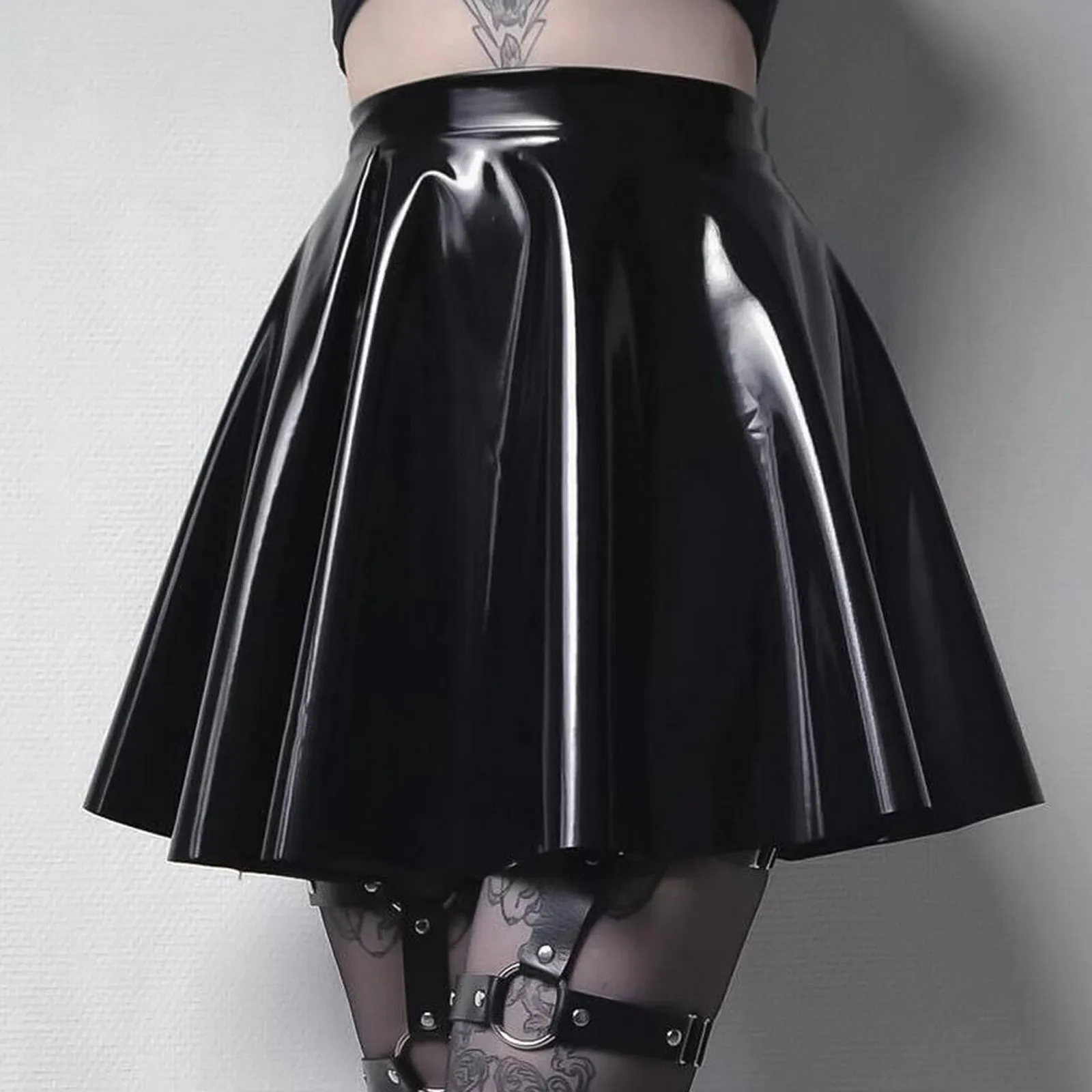 Skirt Shiny Women Mini Skirt Pleated Color Skirt Leather Fashion Skirt Faux Leather Skirt 
Skirt Shiny Women Mini Skirt Pleated Color Skirt Leather Fashion Skirt Faux Leather Skirt