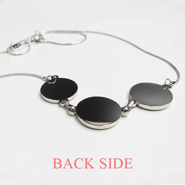 Hand-painted Constellation Geni Mexicon Culture Engraving Round Shape Pendant Necklace Jewelry With Chain Decoration Gift
Hand-painted Constellation Geni Mexicon Culture Engraving Round Shape Pendant Necklace Jewelry With Chain Decoration Gift