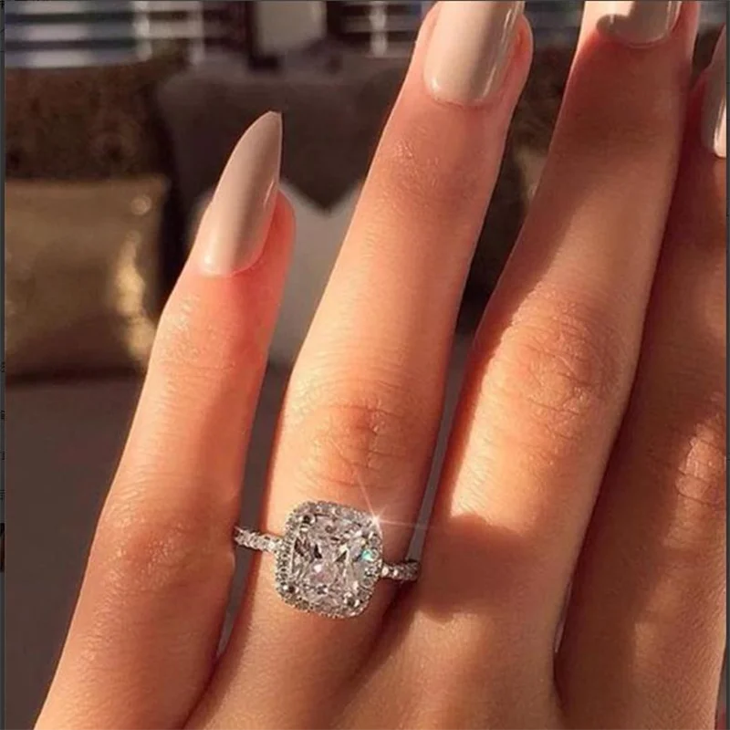 Milangirl Fashion Ladies Sparkling Cubic Zircon Rhinestone Female Wedding Engagement Ring for Women Jewelry Accessories
Milangirl Fashion Ladies Sparkling Cubic Zircon Rhinestone Female Wedding Engagement Ring for Women Jewelry Accessories
