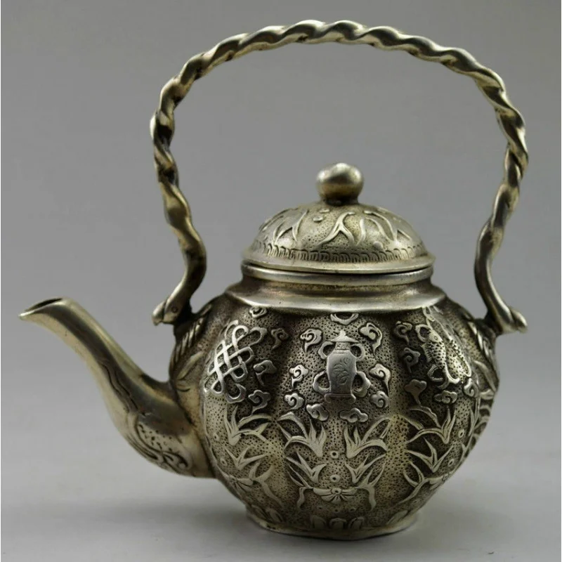 Collection Decoration Old Handmade Tibetan Silver Carved Flower Fish Teapot
Collection Decoration Old Handmade Tibetan Silver Carved Flower Fish Teapot