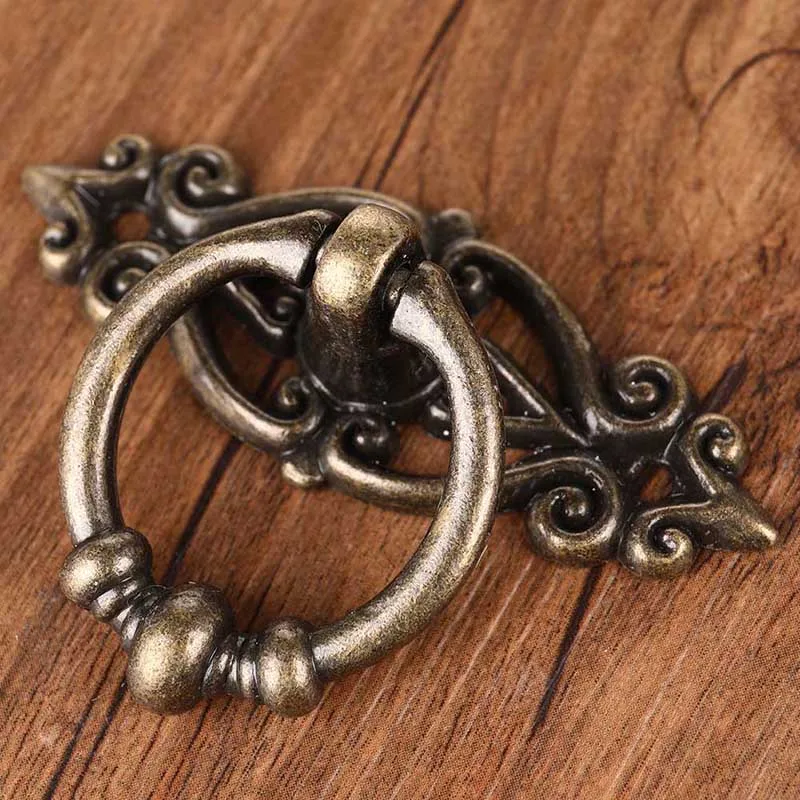 Retro Zinc Alloy Kitchen Drawer Cabinet Door Handle Furniture Knobs Hardware Cupboard Antique Pull Handles Bronze Tone + Screw
Retro Zinc Alloy Kitchen Drawer Cabinet Door Handle Furniture Knobs Hardware Cupboard Antique Pull Handles Bronze Tone + Screw