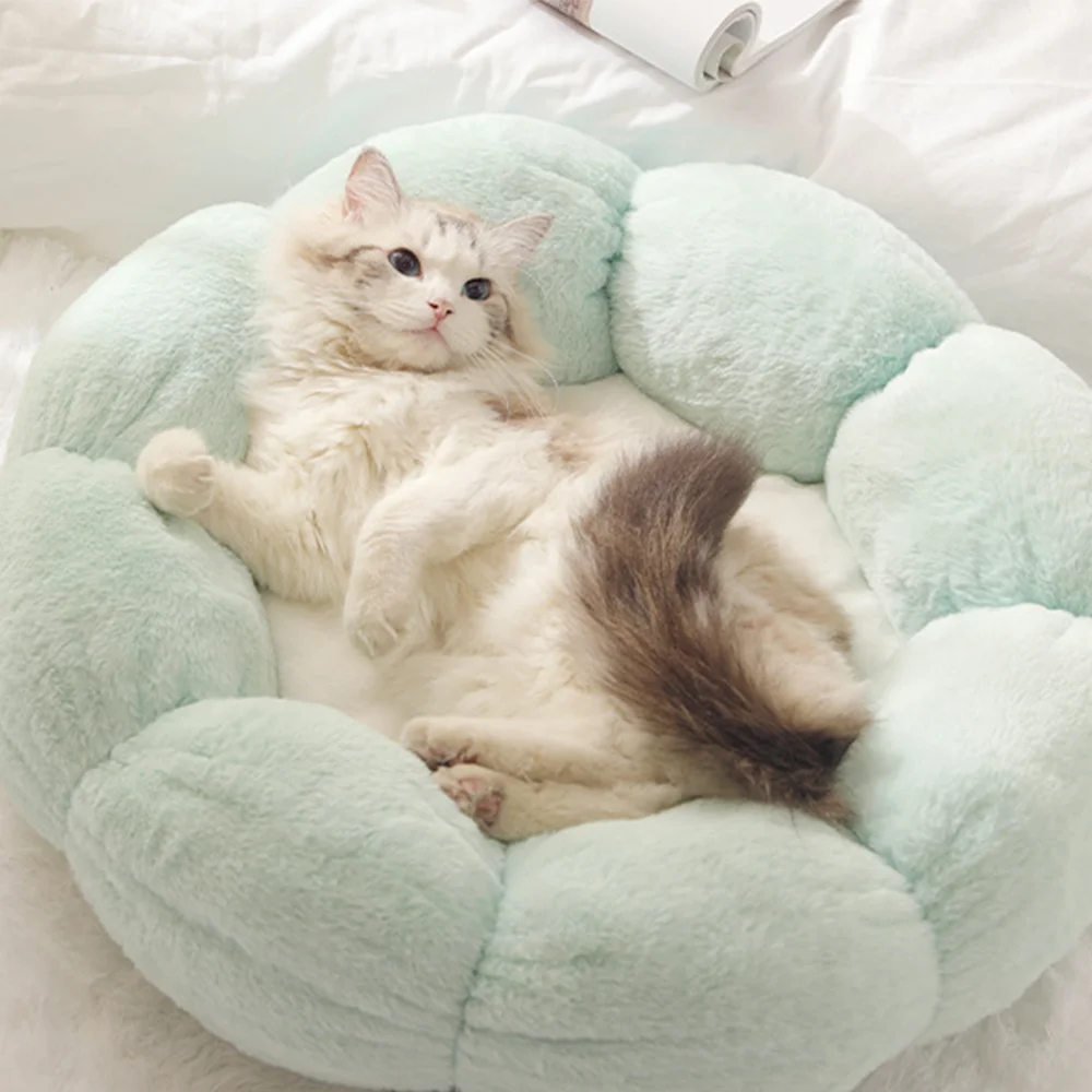 

Супермягкая кровать для кошки и собаки, зимний наполнитель для кошек, четыре цвета на выбор, в форме цветка, коврик для конуры, круглая подушка для щенка, для сна
