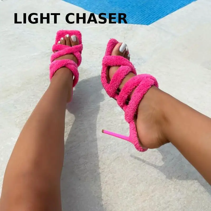 2022 Summer New Pointed Toe Hairy Shallow Mouth Women's Slippers Stiletto High Heels Outside Wear Women's Slippers Large Size 43
2022 Summer New Pointed Toe Hairy Shallow Mouth Women's Slippers Stiletto High Heels Outside Wear Women's Slippers Large Size 43