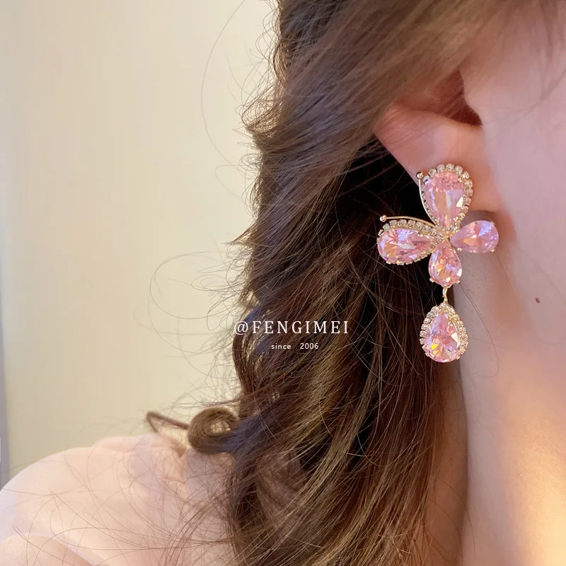 925 Silver Needle Sweet Pink Diamond Butterfly Drop Earrings Fashion Niche Design Ear Stud Earrings Temperament Earrings
925 Silver Needle Sweet Pink Diamond Butterfly Drop Earrings Fashion Niche Design Ear Stud Earrings Temperament Earrings
