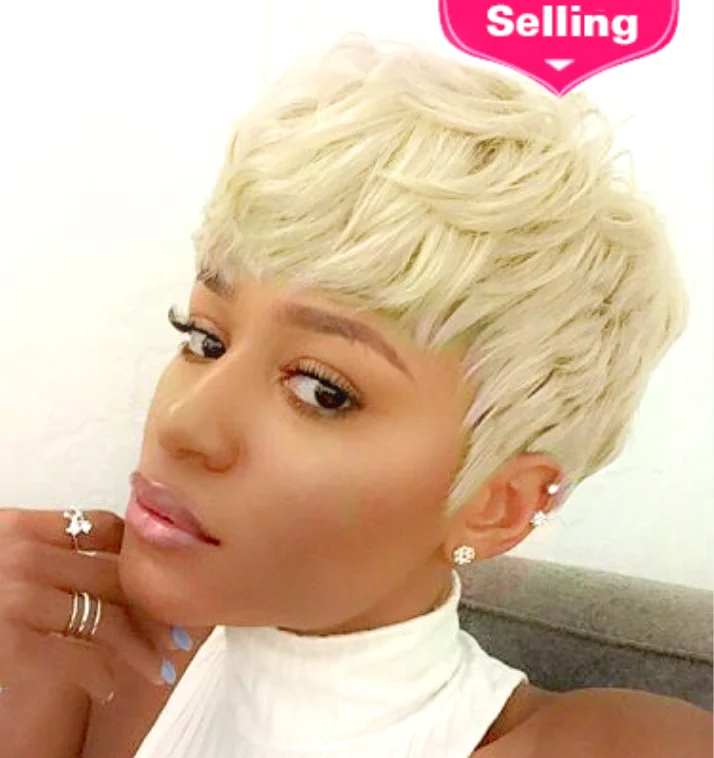 

Fashion New In Pixie Cut Hairstyle Blonde Short Curly Synthetic Wig with Bangs Natural Hair As Real Cosplay Party Wig for Women