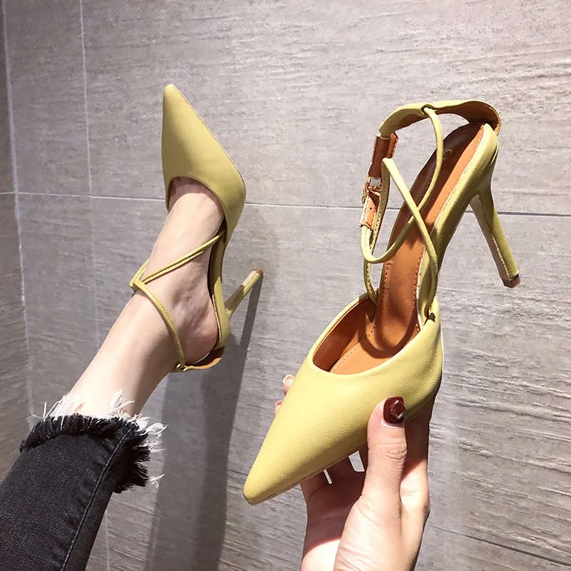 Baotou women's sandals in summer new pointed fashion buckle belt ladies stiletto cross strap high heels 
Baotou women's sandals in summer new pointed fashion buckle belt ladies stiletto cross strap high heels