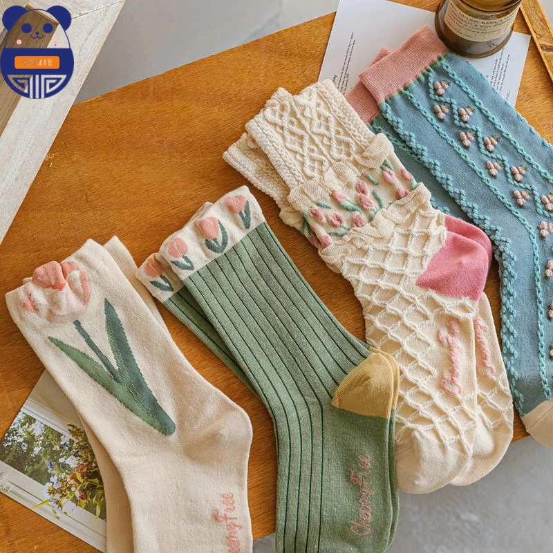 Korean Flower Pure Cotton Women Socks Flower Embossed Tulip Autumn Lotus Leaf Fashion Cute Sweet Kawaii Soft Combed Cotton Socks
Korean Flower Pure Cotton Women Socks Flower Embossed Tulip Autumn Lotus Leaf Fashion Cute Sweet Kawaii Soft Combed Cotton Socks